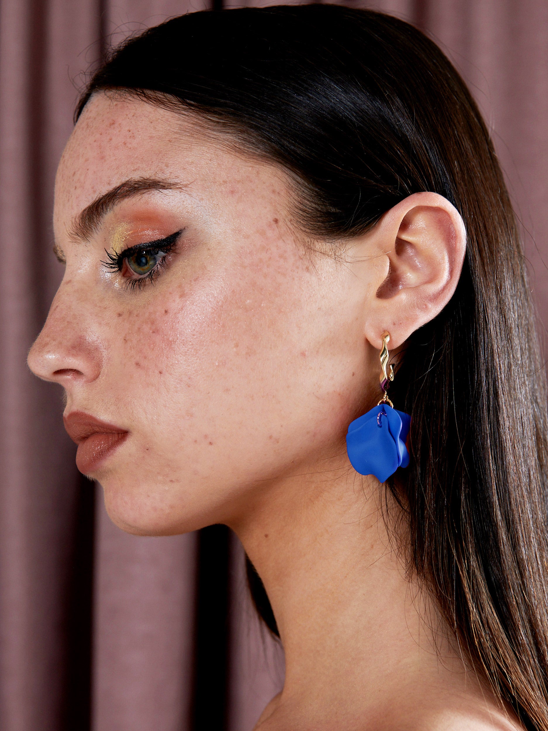 Petal earrings shop