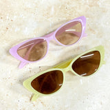 Cassie Cat-Eye Sunglasses in Lilac